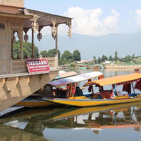Srīnagar Yadgaar Houseboats酒店 外观 照片