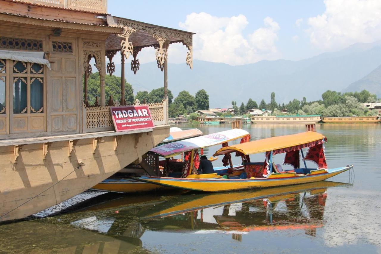 Srīnagar Yadgaar Houseboats酒店 外观 照片